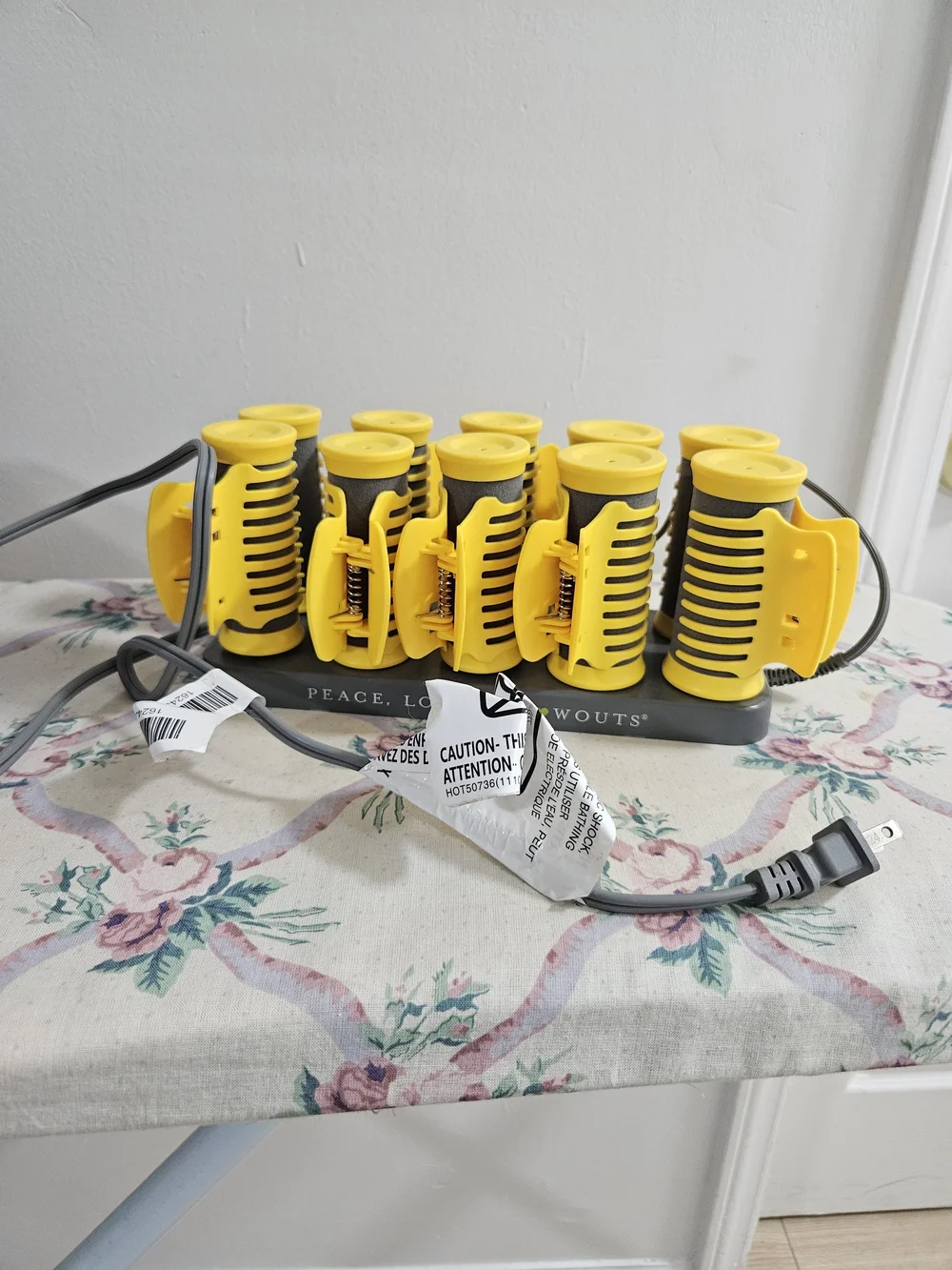 Drybar Roller Club Hot Roller With Clips And Travel Case